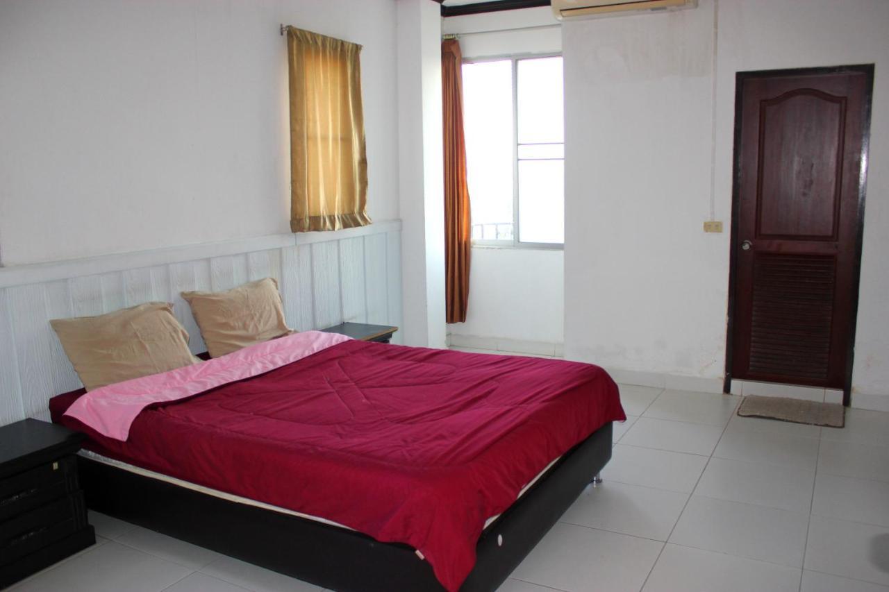 Hotel Matini Amata Ban Hua Phai Esterno foto